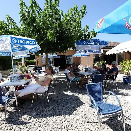 Mobil-home Confortable Avec Terrasse - 3 Pers. - Api-1-52-2180 Кемпинг Girac